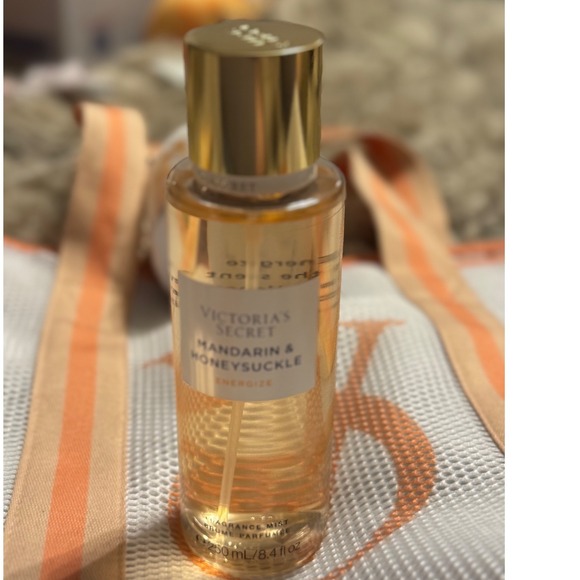 Victorias Secret Mandarin Honeysuckle Energize 5pc Body Care Set with Mesh Tote - Picture 7 of 8